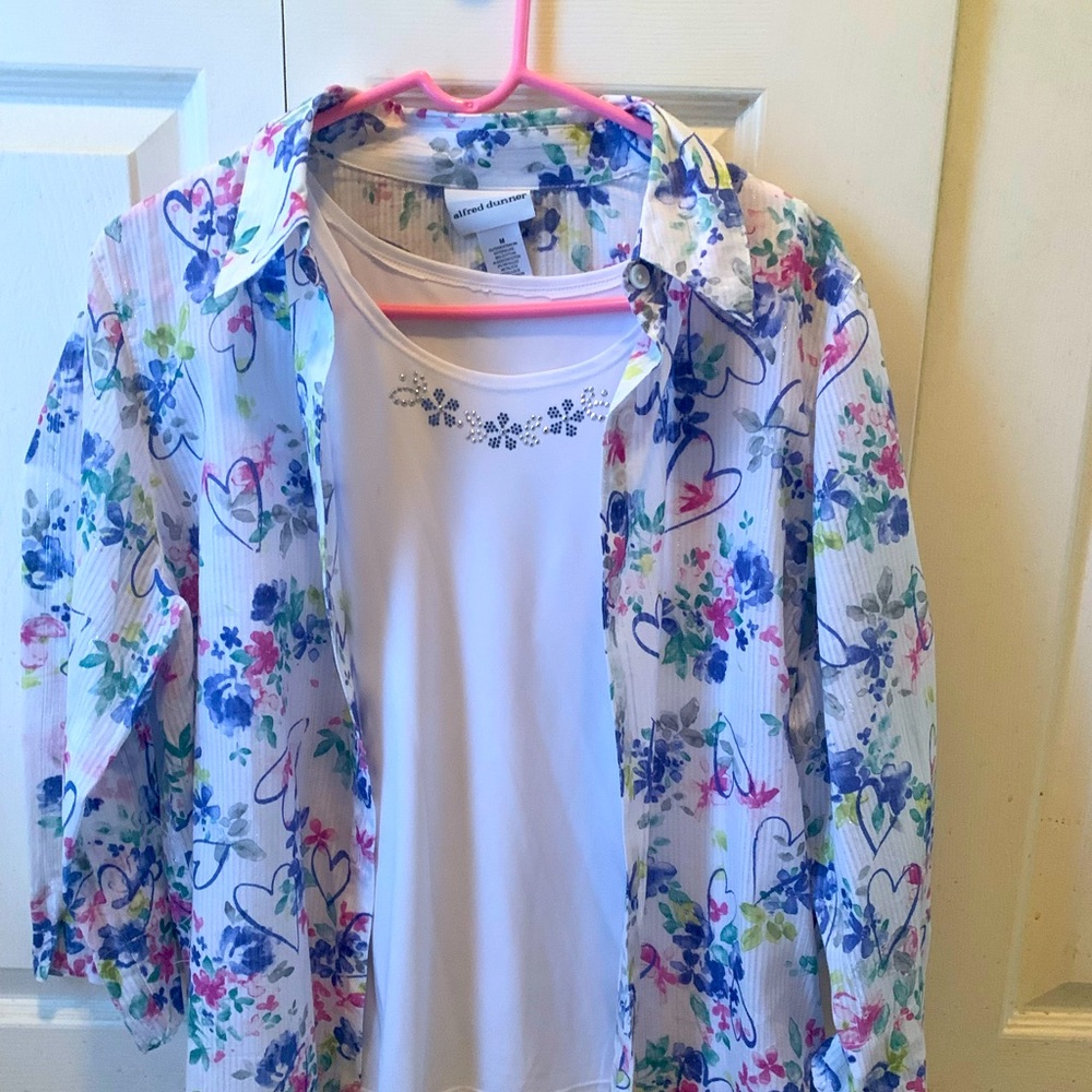 Alfred Dunner 2 in 1 twin set featuring hearts and flowers.